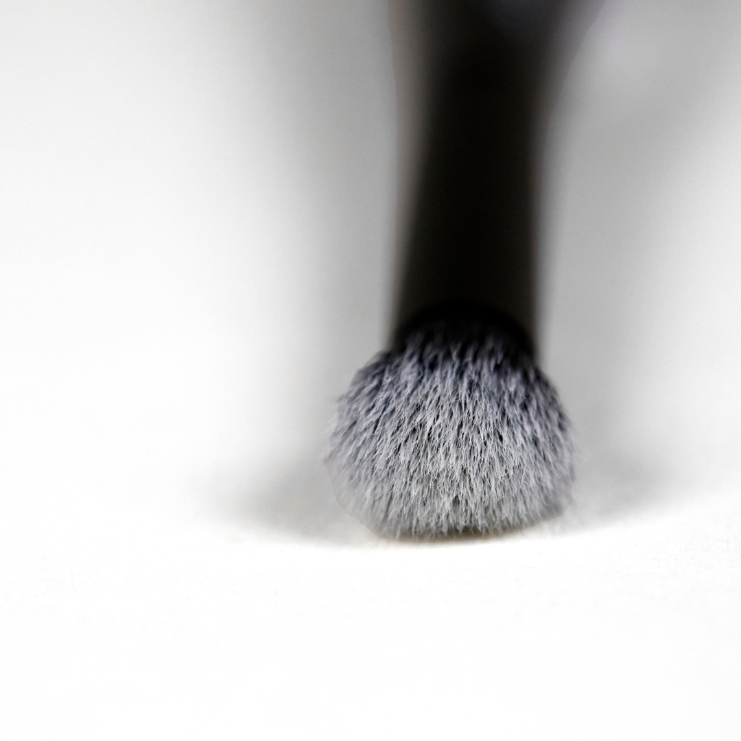 Pure Pigment Foundation Brush
